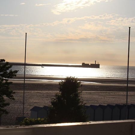 Le Bain De Mer Boulogne-sur-Mer Bagian luar foto