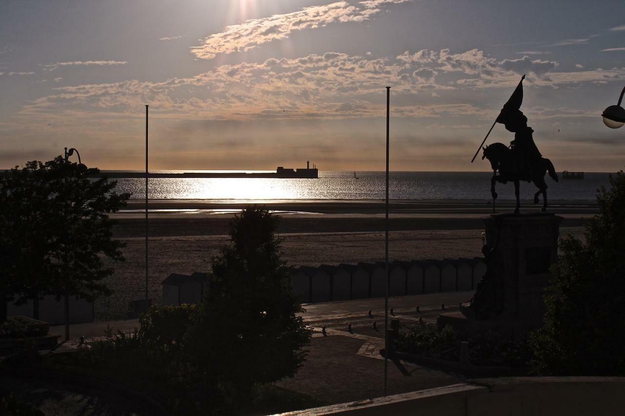 Le Bain De Mer Boulogne-sur-Mer Bagian luar foto