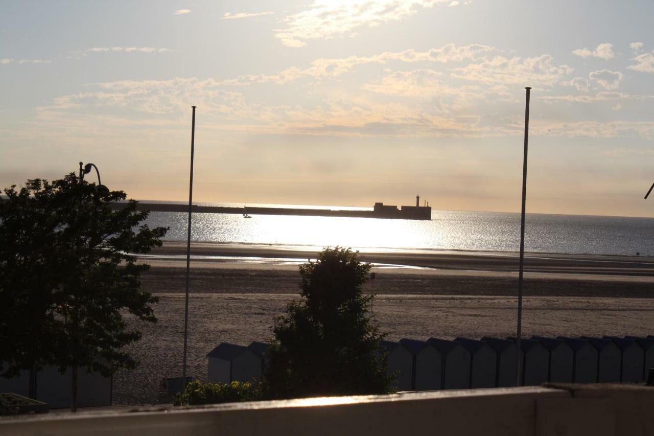 Le Bain De Mer Boulogne-sur-Mer Bagian luar foto